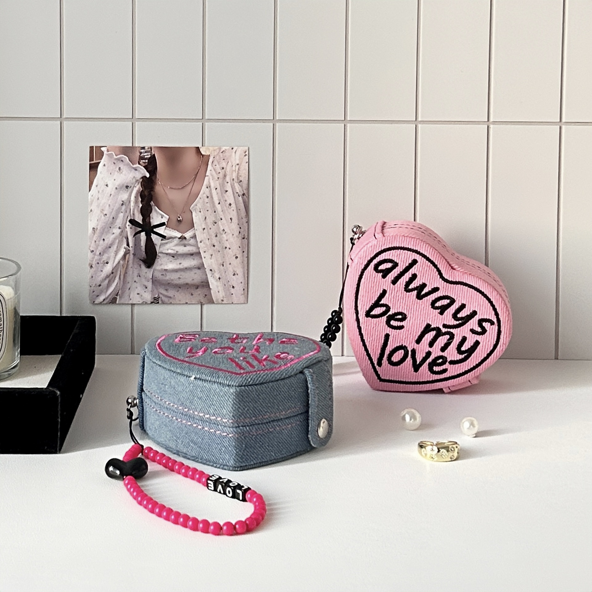 Heart-shaped cake jewelry box, mini storage box, portable travel storage bag, ring jewelry storage box, pendant Item Picture