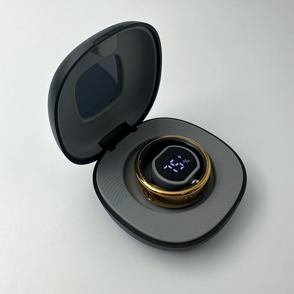 Mini smart ring screen display, charging case, magnetic charging, factory direct sales, universal built-in battery, large-capacity power supply Application Scenario
