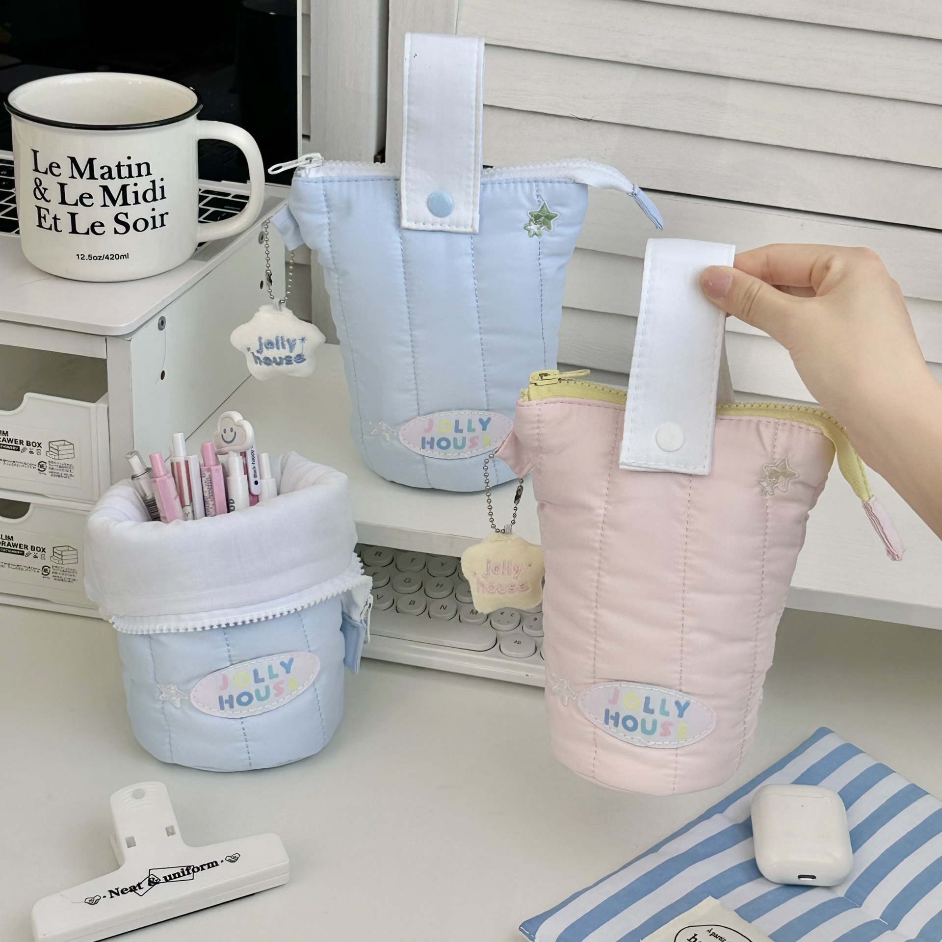 Japanese-style simple pen holder and case, ins style for boys and girls, high school students, large-capacity stationery box, standing stationery bag details Picture