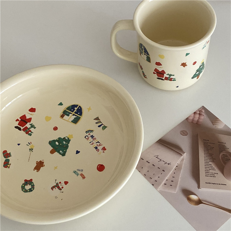 Christmas limited edition! Cute cream graffiti Christmas ceramic cup dessert plate set mug Christmas decoration gift details Picture