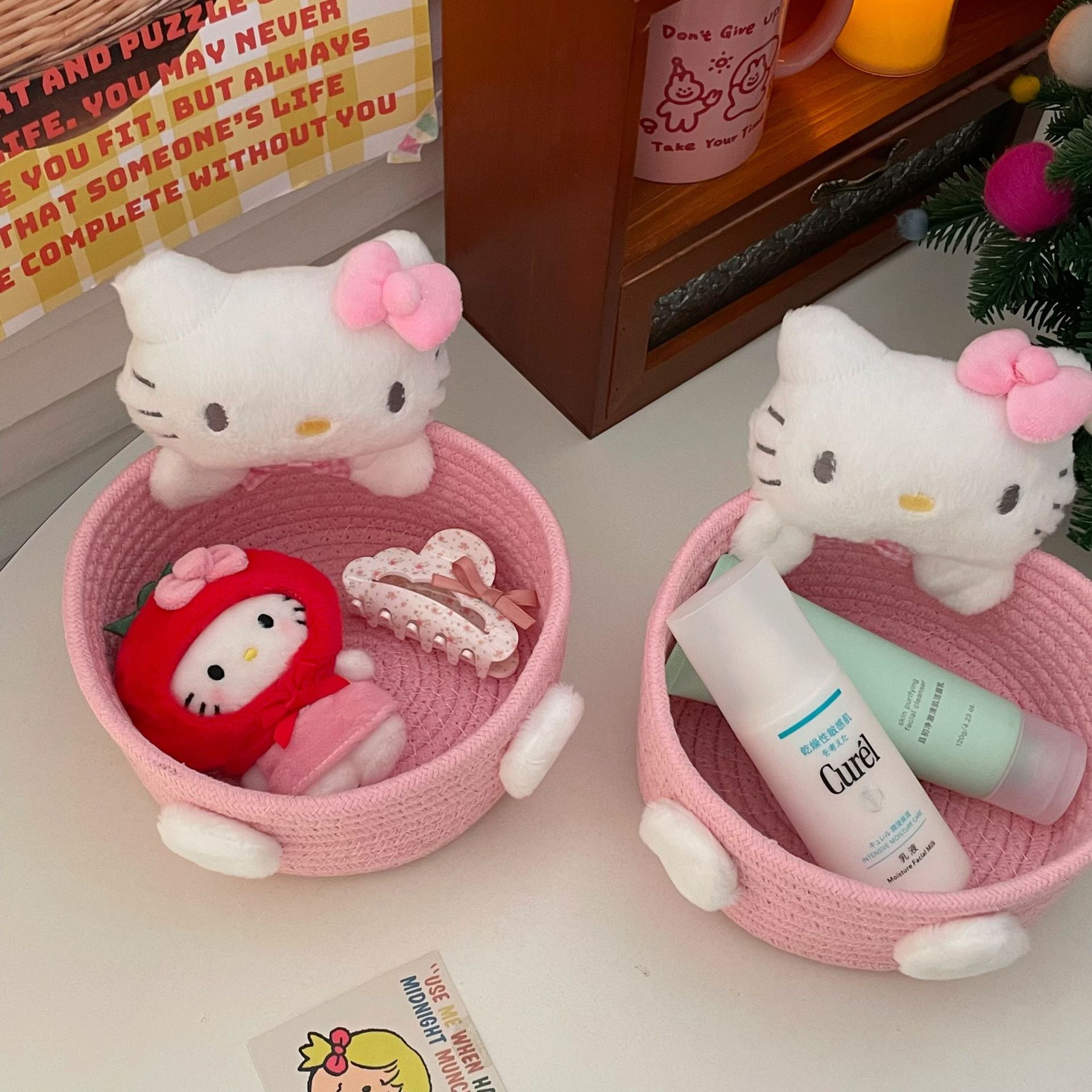 Cute kitten cartoon storage basket, girlish heart, high appearance level, desktop snack home storage basket, cosmetics storage box Application Scenario