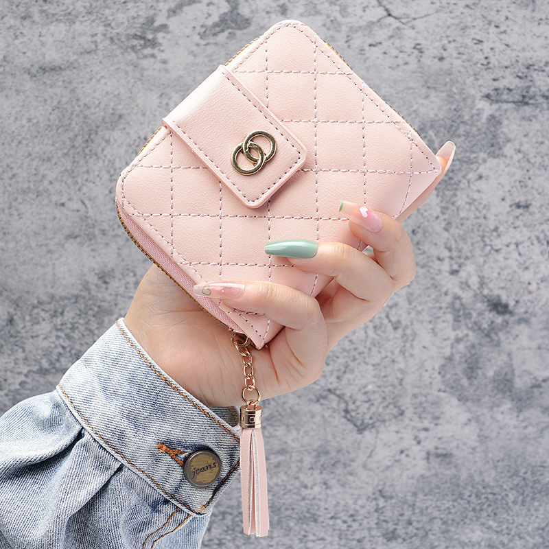 New short women's wallet, women's zipper wallet, Korean version large capacity tassel women's bag manufacturer wholesale, one-piece consignment Application Scenario