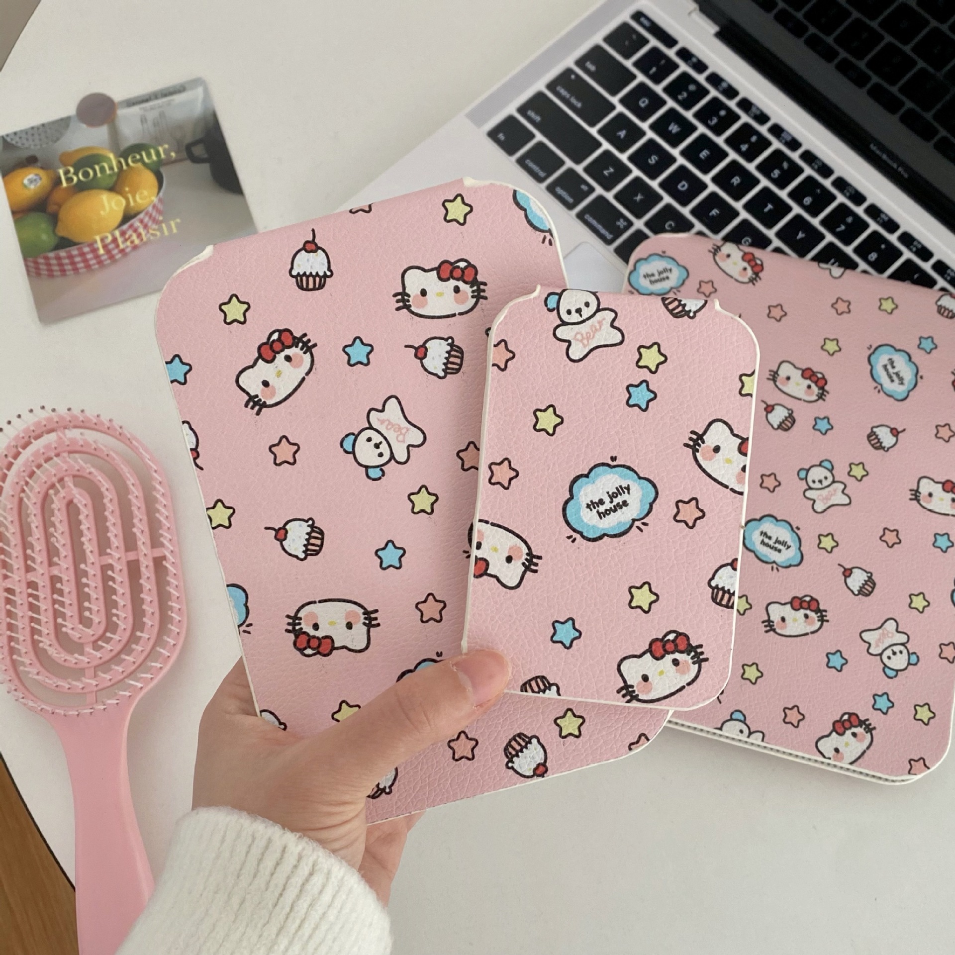 Pink cat-shaped folding mirror with a girlish heart, portable home bedroom desktop, makeup mirror, dressing mirror, and small portable mirror Specification drawing