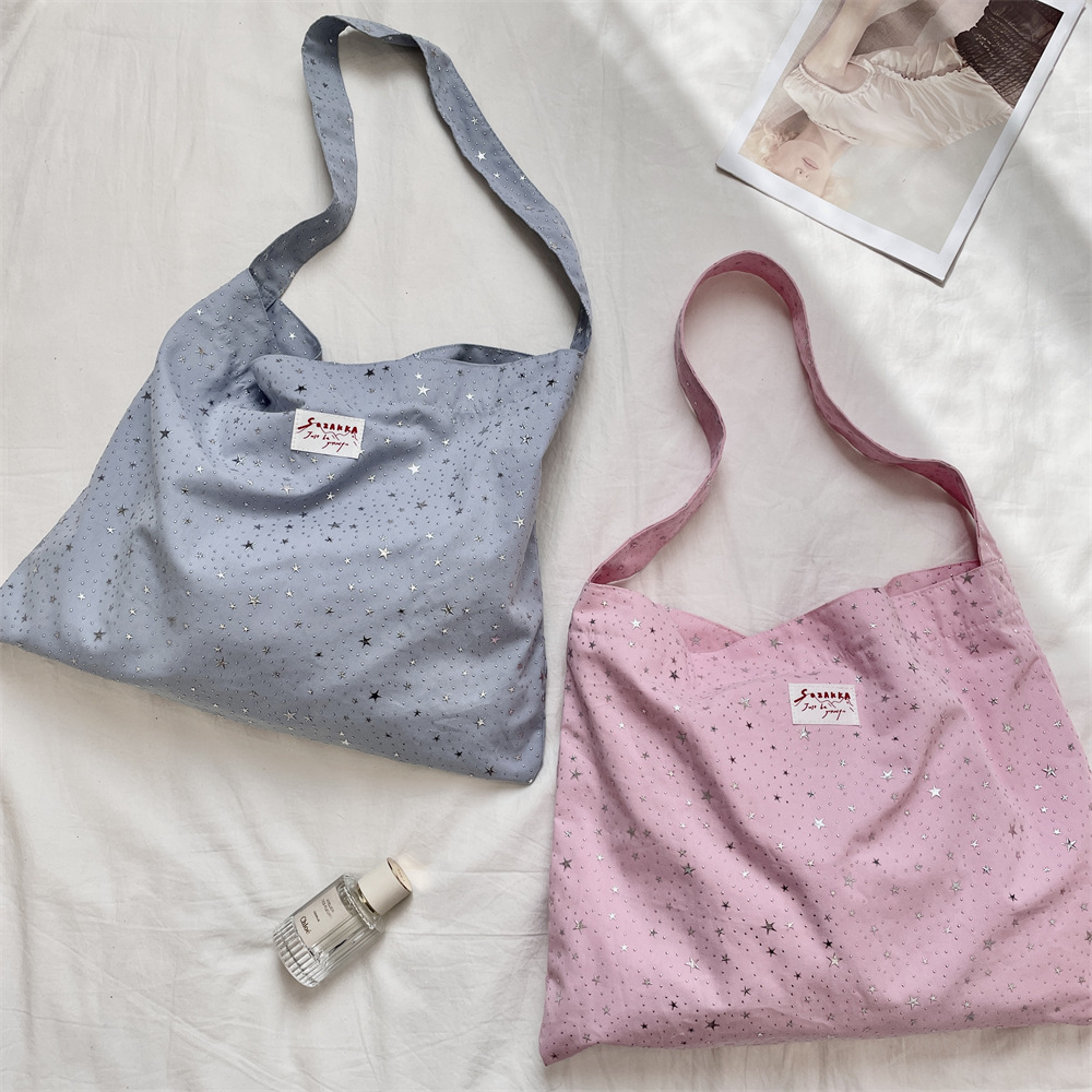 54112 Korean-style ins casual cloth bag, large-capacity diamond-encrusted little star single-shoulder crossbody cloth bag, women's single-shoulder bag Application Scenario