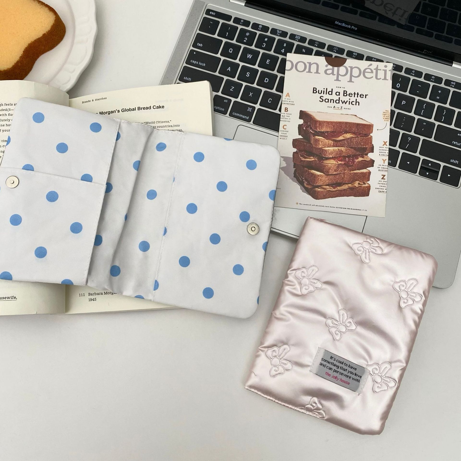 pu bow print ID passport case, ins Korean girl, high appearance level, travel passport protective case Application Scenario