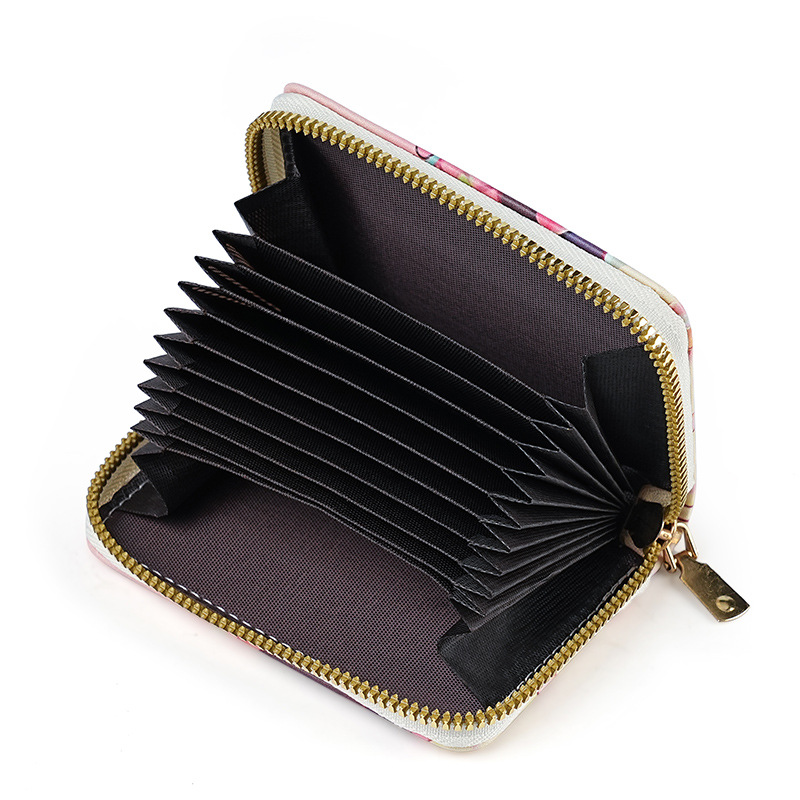 New cartoon organ card case for ladies, cute short and fashionable card holder, large-capacity multi-card slot bank card storage bag Application Scenario
