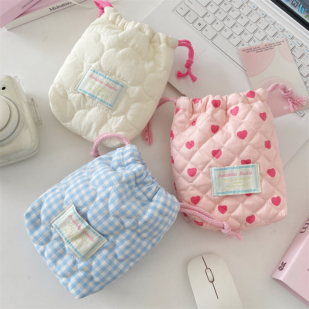51121 ins Cute quilted cotton camera storage bag, ccd Polaroid storage bag, soft, shockproof and dust-proof small bag details Picture