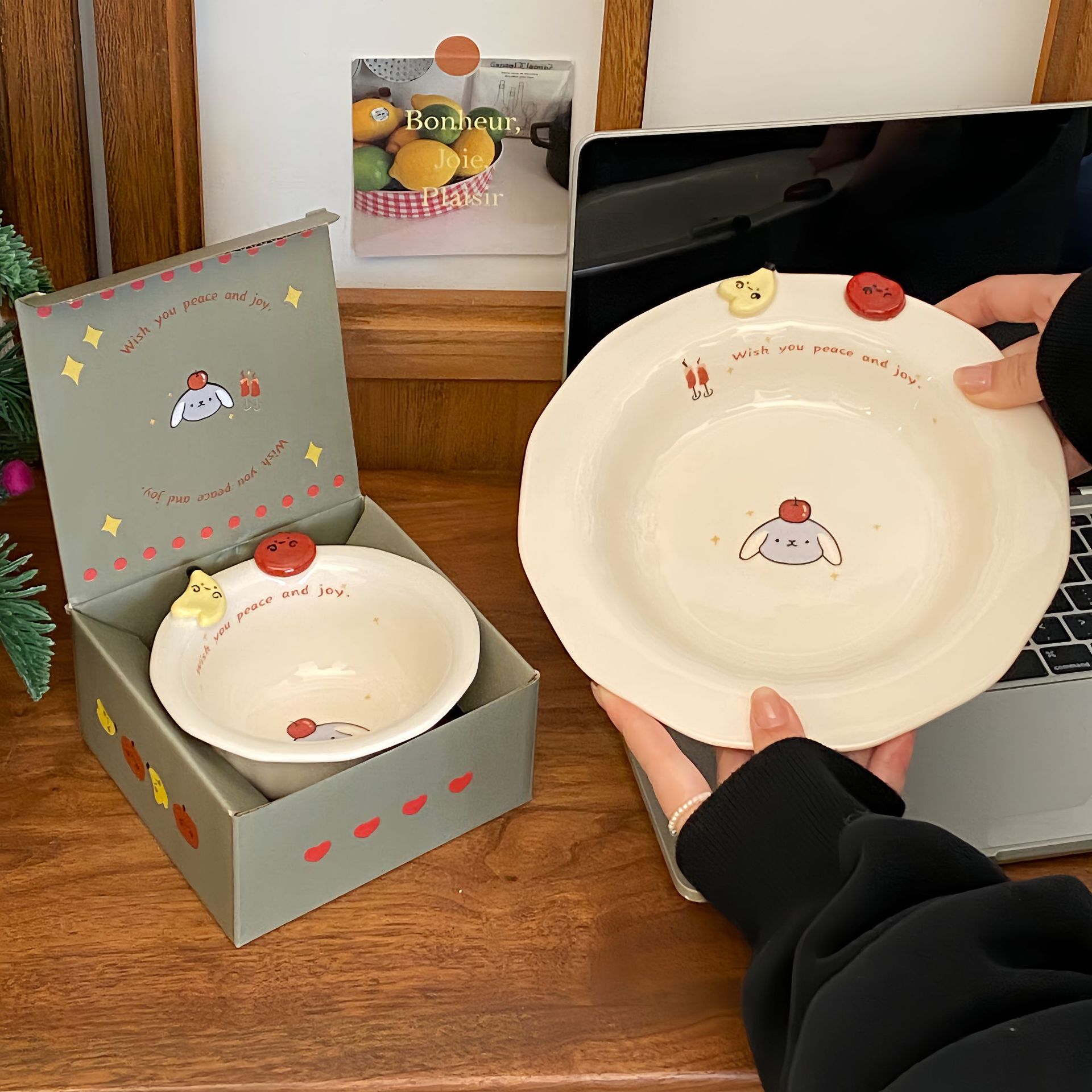 Ins-style cute cartoon ceramic plates, high appearance level, home plate, bowl and dish set, dumpling plates, vegetable plates, dessert plates details Picture