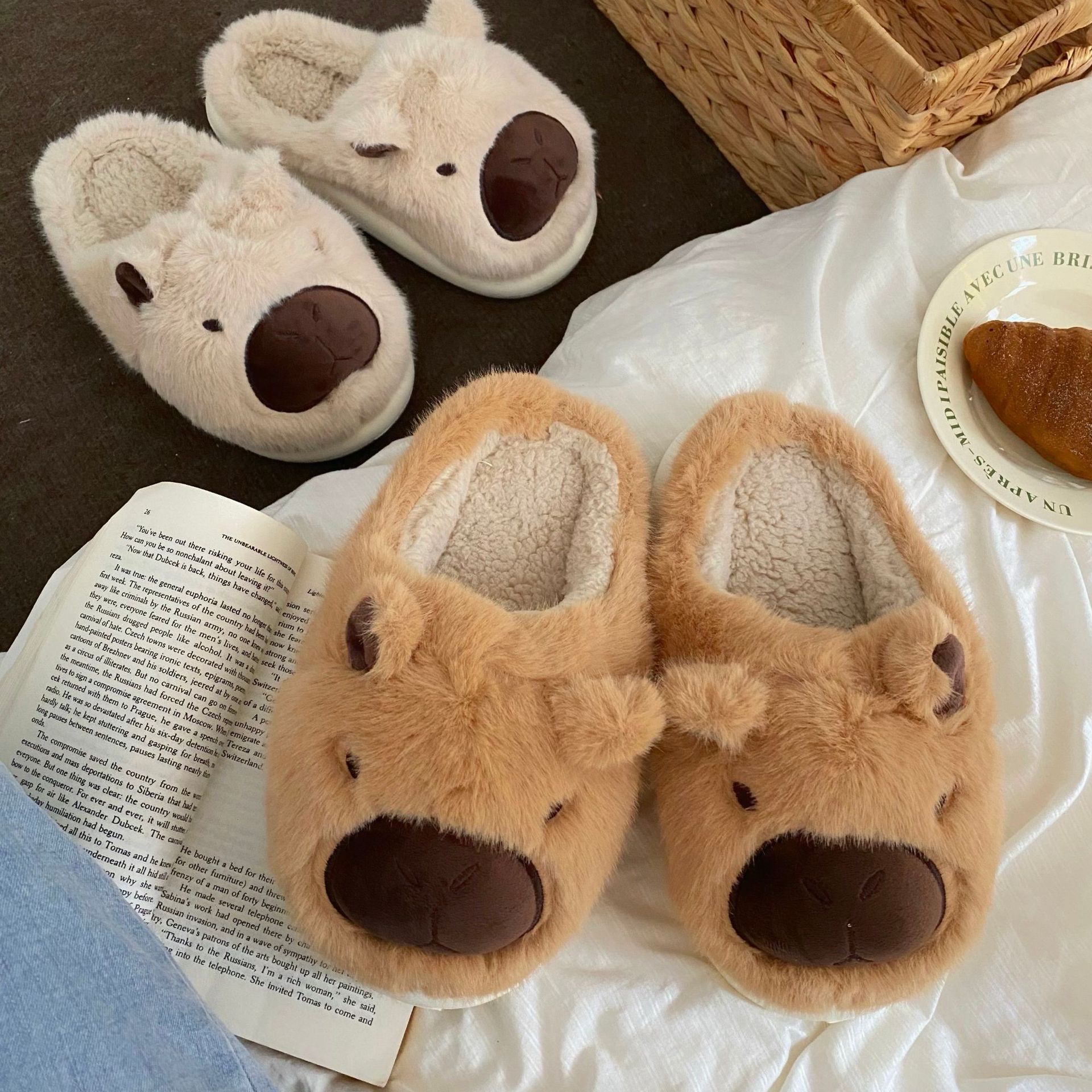 Kapibala couple Cotton Slippers for Women 2024 Autumn/Winter New Indoor Home cartoon plush cotton shoes, fluffy slippers full figure
