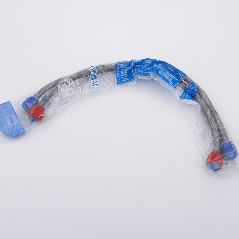 Factory direct sales of high-pressure explosion-proof braided tubes for household water heaters, cold and hot braided hoses, PET material water inlet pipes Application Scenario