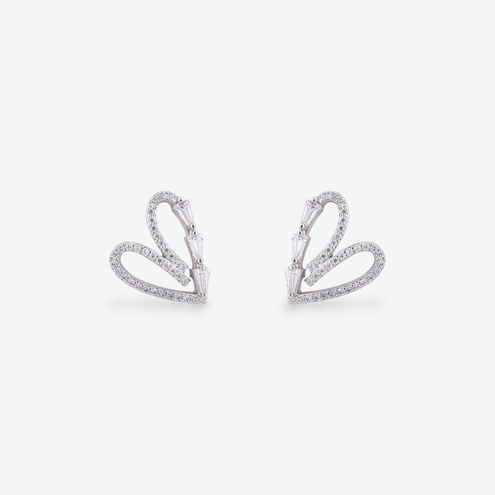 Xuhui brand exquisite and light luxury copper plated with real gold and zirconia 925 silver needle heart-shaped stud earrings, fashionable and elegant Specification drawing