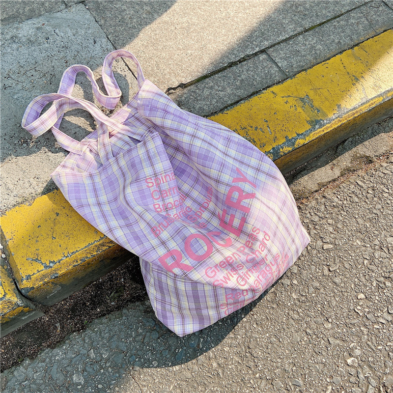 13231 canvas bag, a sweet Korean girl's checkered single-shoulder bag, a student's ins style portable shopping bag, a trend full figure