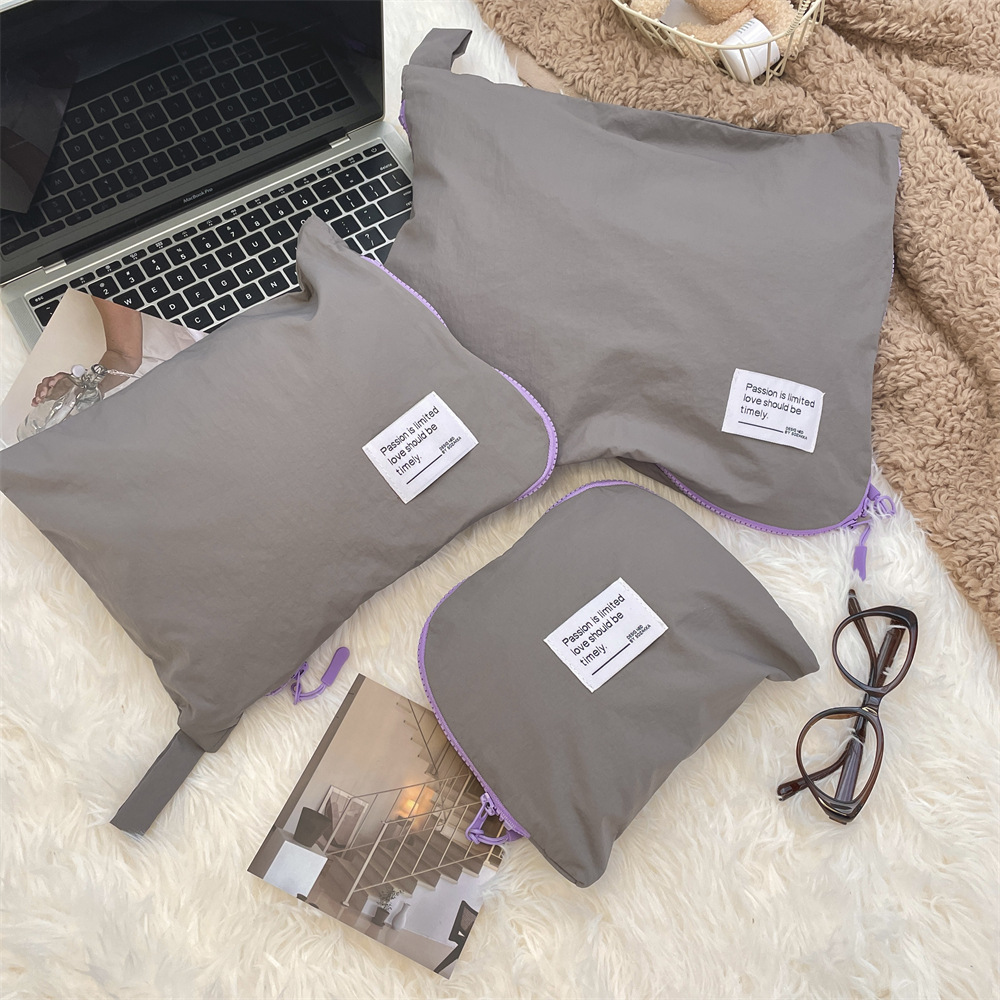 411202 Travel waterproof storage bag, business trip cosmetics and underwear organizing bag, special luggage sorting bag Application Scenario