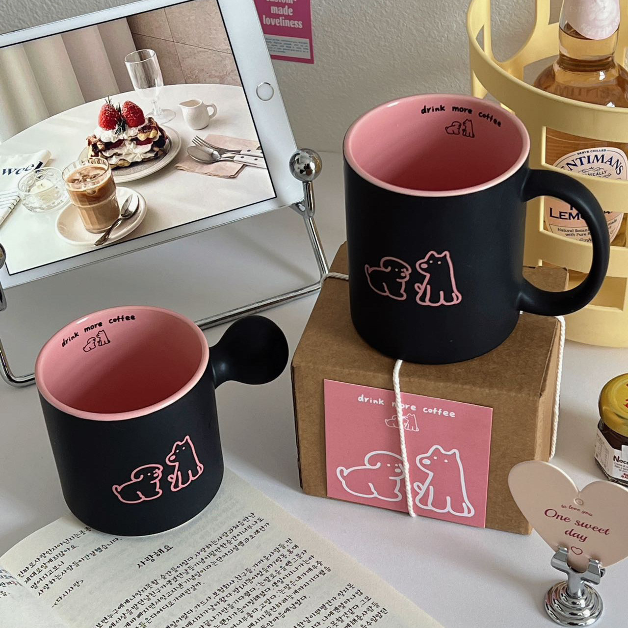 Barbie pink and black dog matte mugs, couple ceramic cups, high-temperature resistant home breakfast coffee cups, straight cups Application Scenario