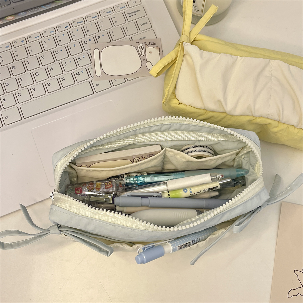411221 ins Fresh blue bow pen case for junior high school girls, large-capacity stationery box and pencil storage bag Specification drawing