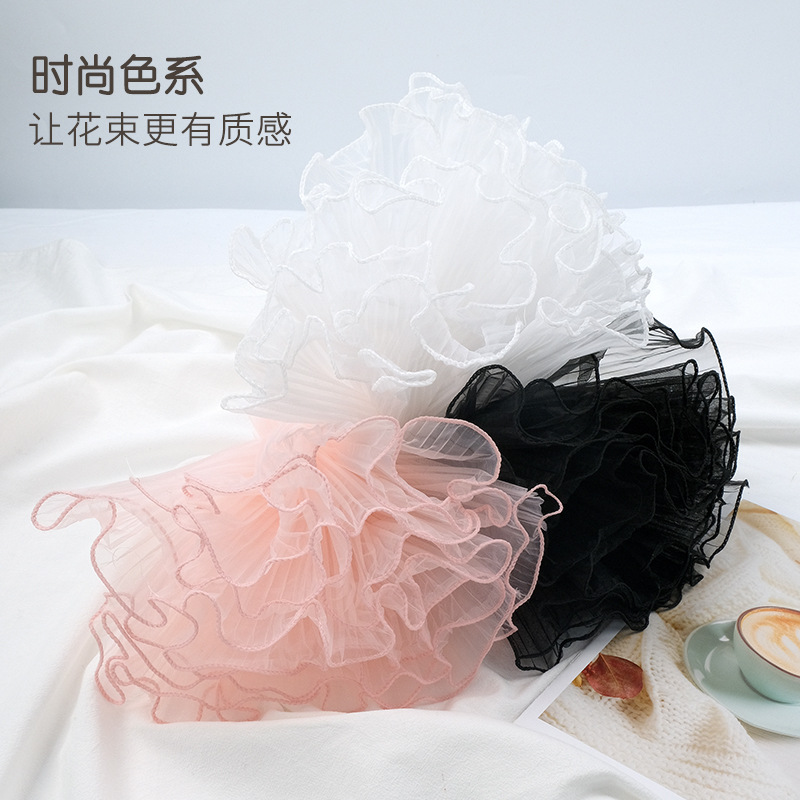 Flower packaging, wave gauze bouquet packaging materials, golden edge pleated gauze mesh wrapping flower paper, floral art mesh, gauze flower shop supplies Application Scenario