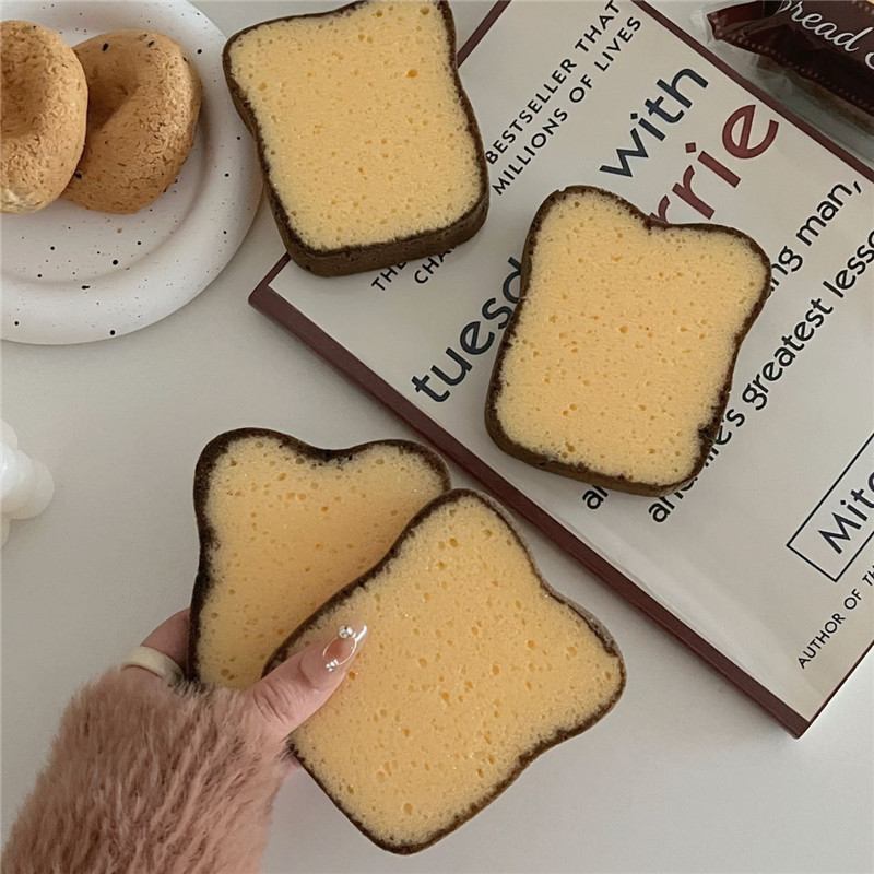 ins Japanese-style cute toast bread slices, dishcloths, sponges, cleaning sponges, scouring pads, kitchen cloths Application Scenario
