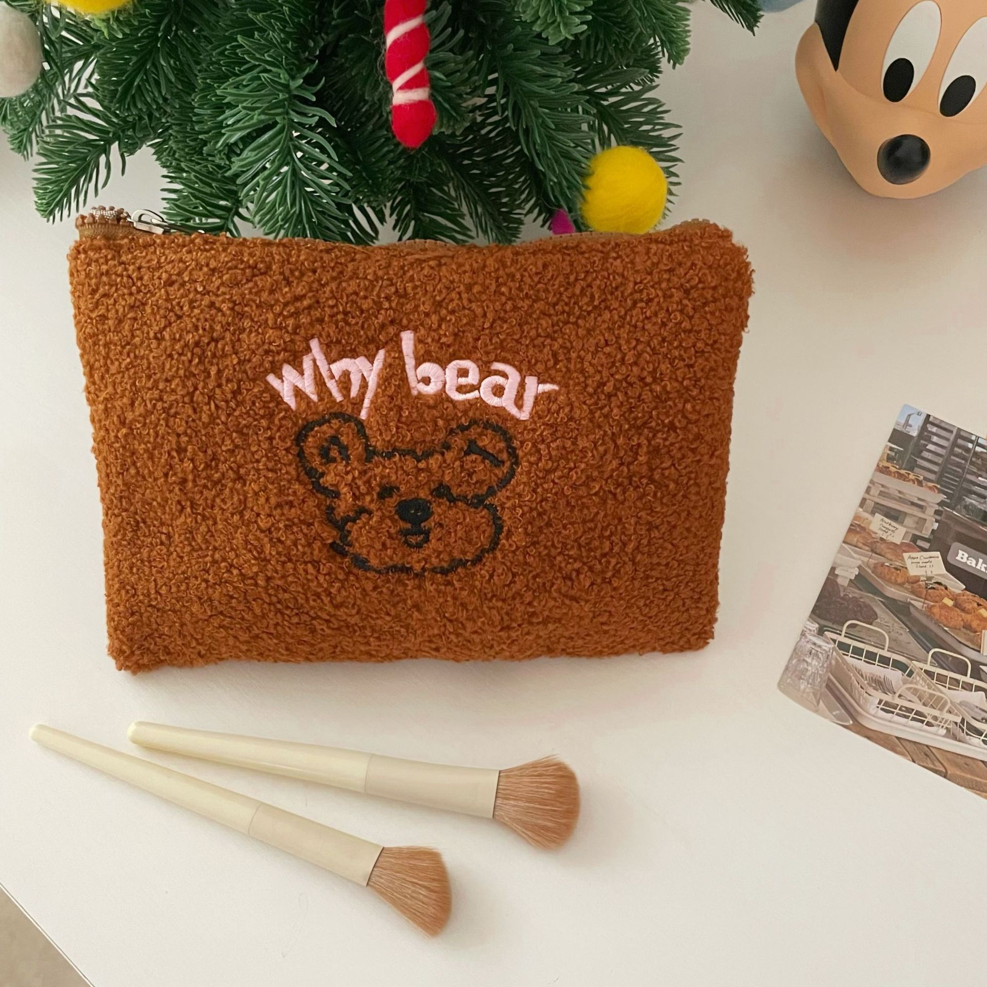 Cross-border spot wholesale! Cartoon bear makeup bag, a fluffy portable cosmetics storage clutch for winter Specification drawing