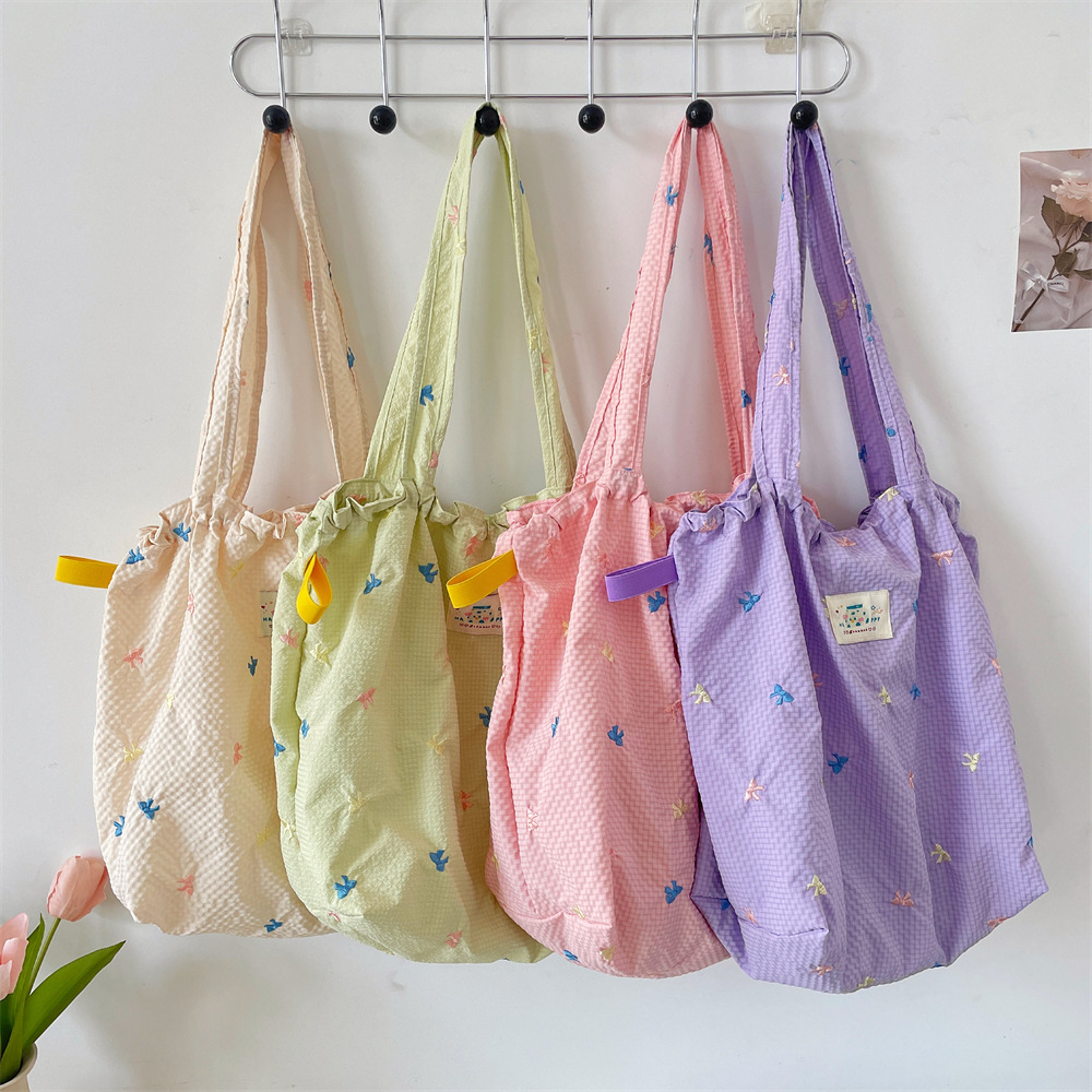 56221 2025 New Style Fresh and niche design bow single-shoulder bag Fashionable and casual underarm bag tote bag full figure
