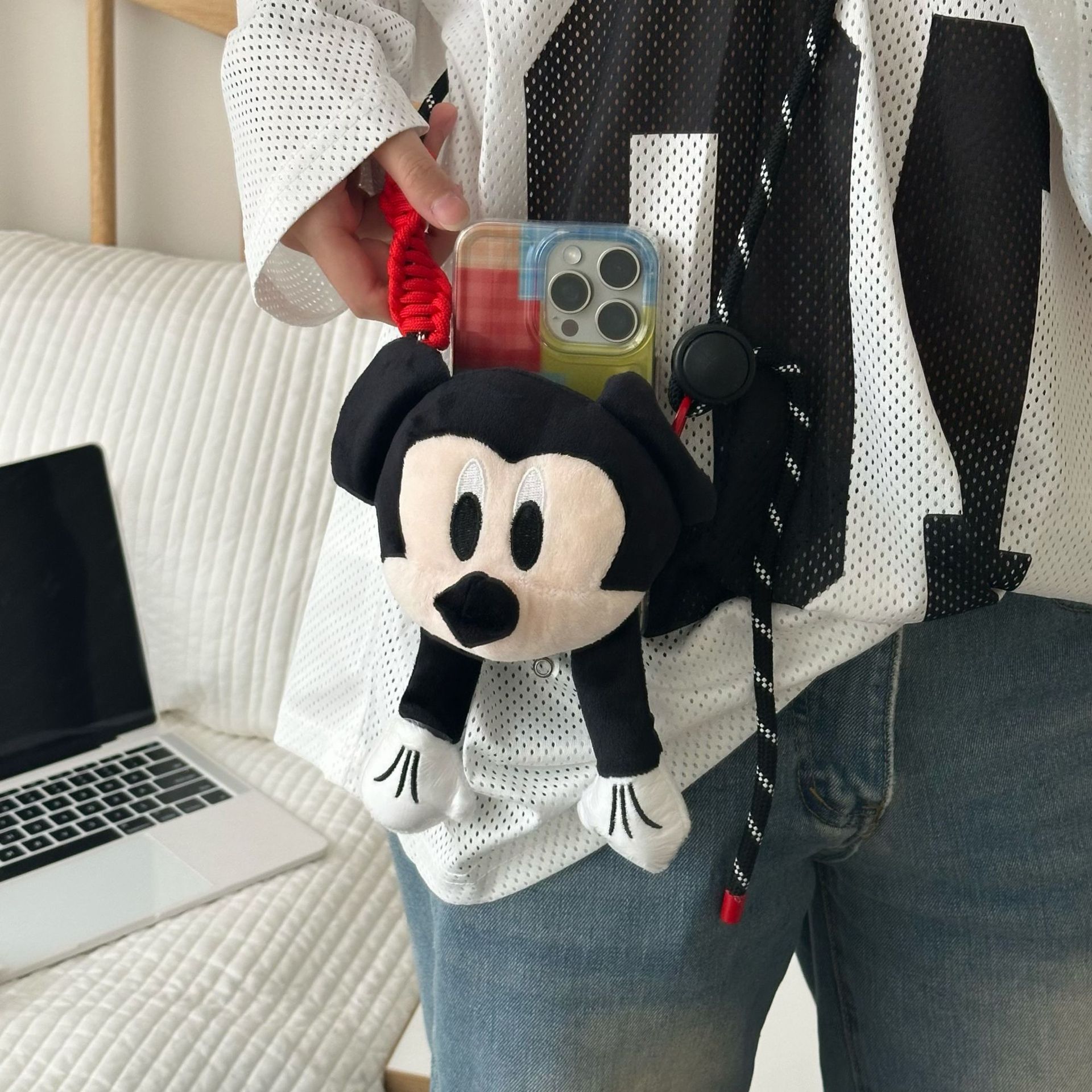 Cute Mickey Mouse head phone back clip, cartoon three-dimensional adjustable phone chain decoration, portable phone holder lanyard full figure