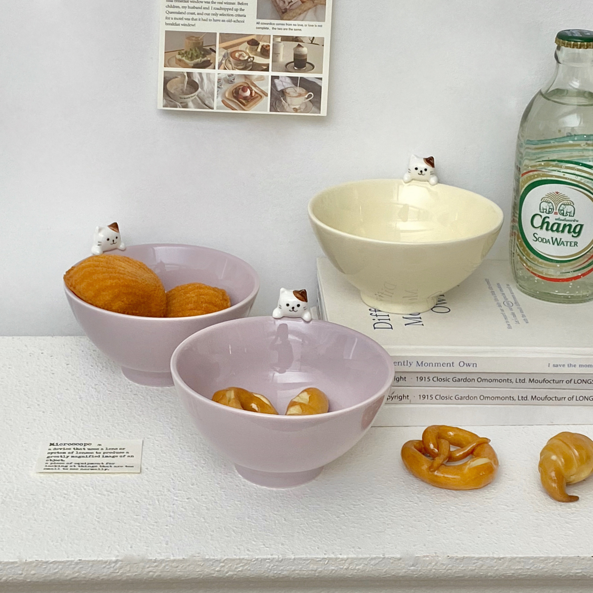 Japanese-style cat-lying bowl, cute relief ceramic bowl, three-dimensional personal tableware for cats, purple high-appearation-level rice bowl Specification drawing