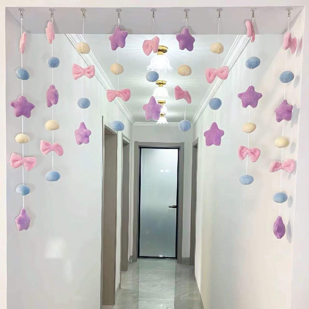 The home purple planet door curtain children's room is decorated with a high level of appearance. The wall is decorated with a curtain and there is no need to punch holes with three-dimensional door stickers full figure