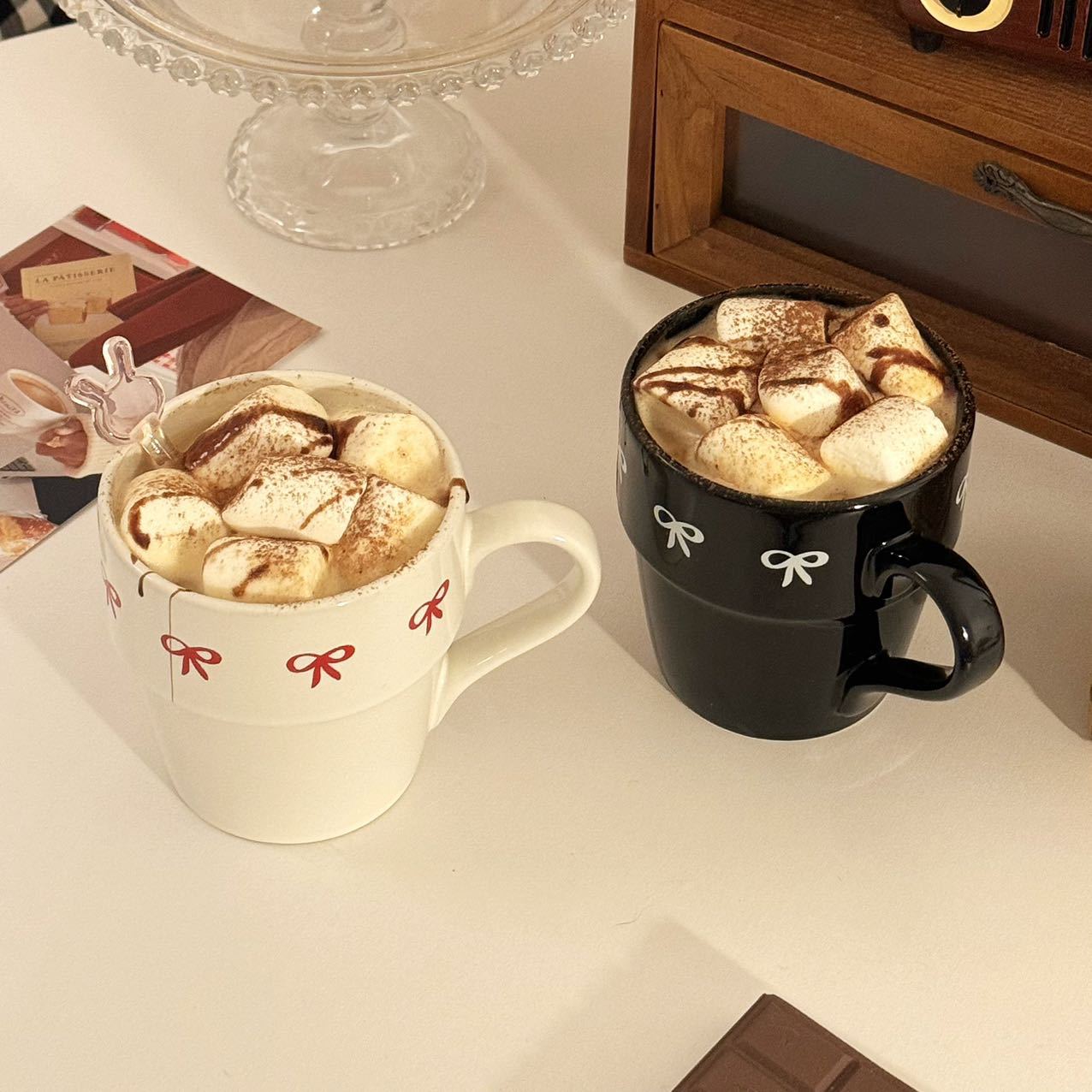 Creative hand-painted bow mugs, ins niche high-end cups, home couple coffee cups, ceramic water cups details Picture