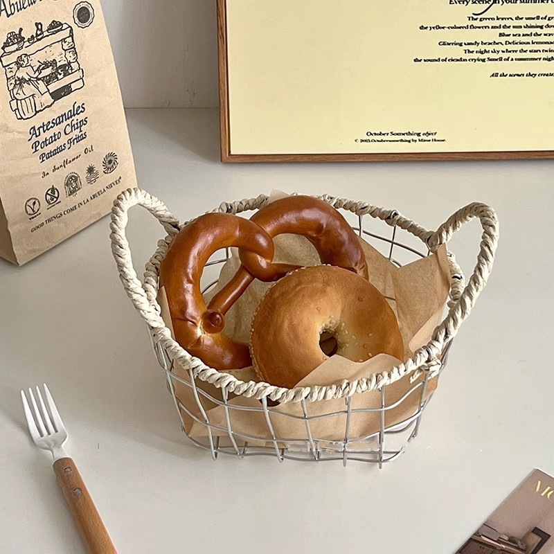 ins Nordic desktop ironwork storage basket, hand-held woven basket, snack and bread display basket, fruit basket details Picture