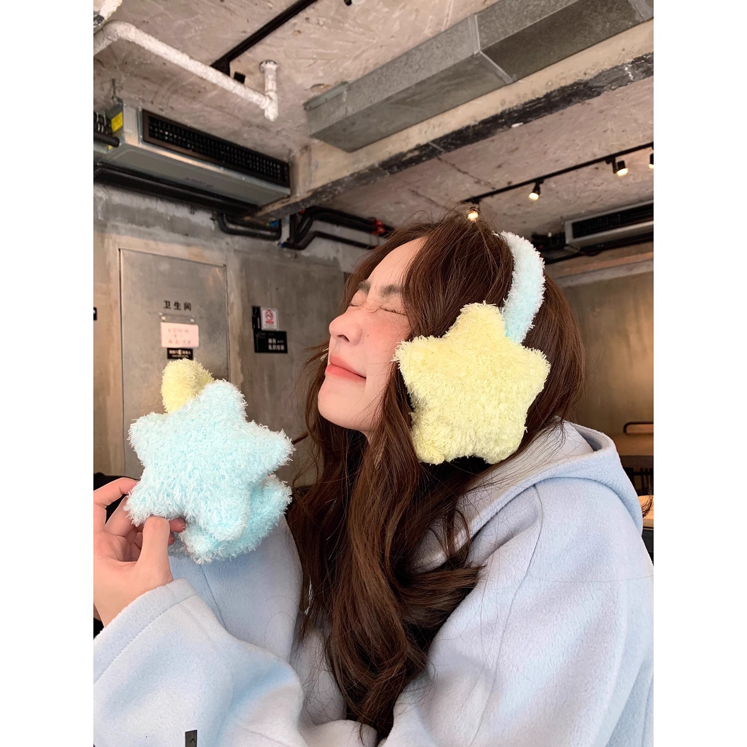Yellow and blue five-pointed star ear cups 2024 new style, sweet and versatile. Wholesale of ear warming and ear covers for student cycling trips Specification drawing