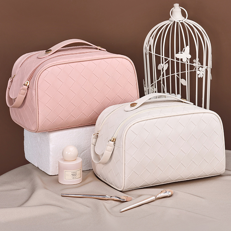 pu portable hand-held makeup bag, large capacity, high-end feel, ins style, niche cosmetics storage bag, minimum order quantity one full figure