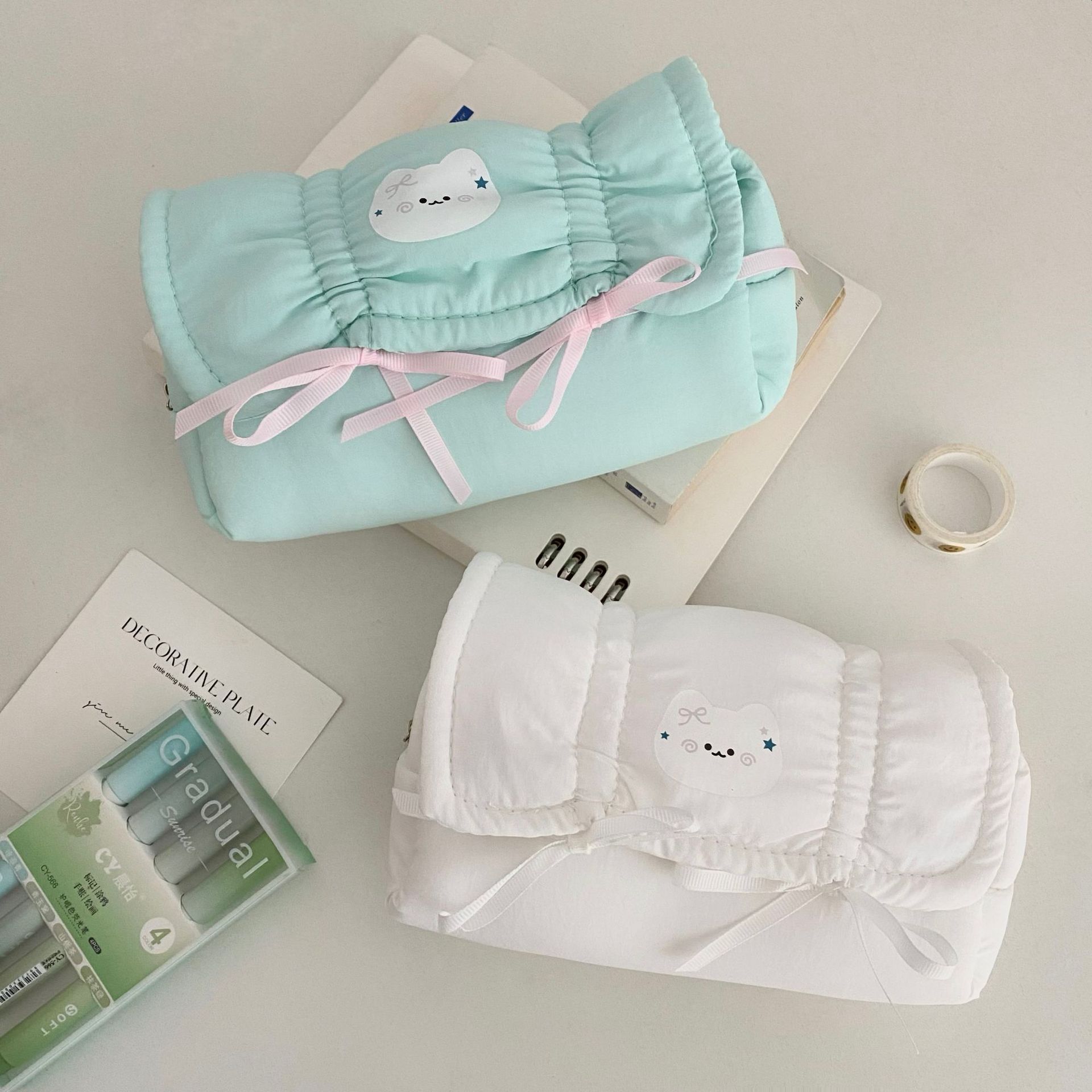 ins Bow Cat Pen Case 2025 New large-capacity girlish Heart Stationery Box Student large-capacity stationery bag Application Scenario