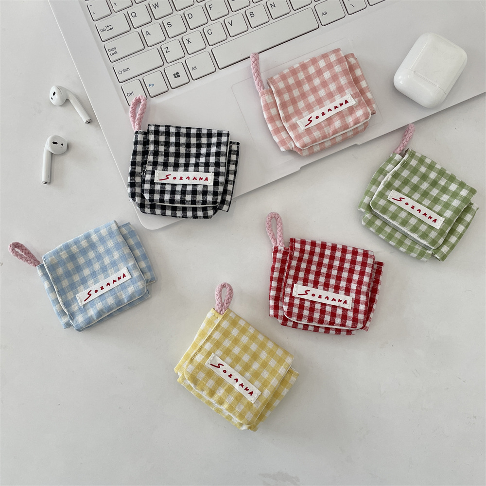 54102 Mini and cute earphone case, Apple earphone storage bag, portable flip cover soft shell Bluetooth earphone case full figure