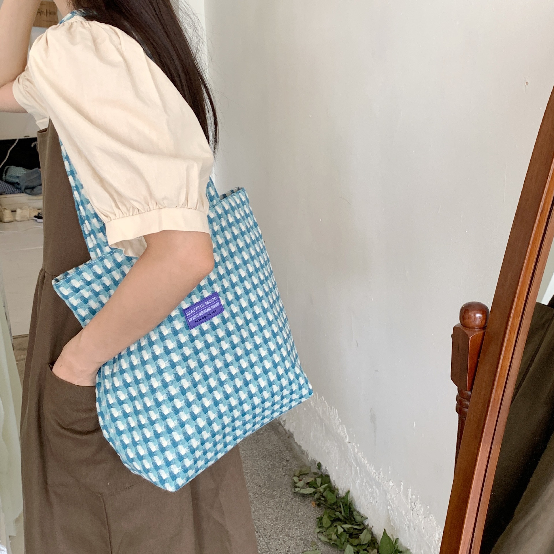 28111 Korean-style ins woolen retro checkered single-shoulder bag, versatile canvas bag, large capacity handbag for students, women Specification drawing