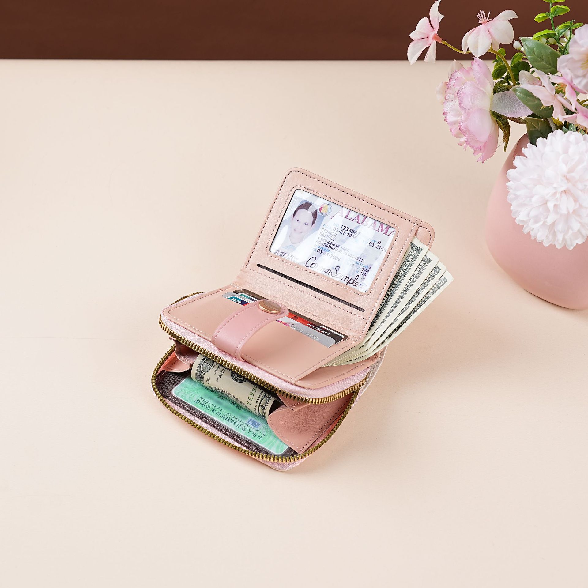 The 2024 new cute cartoon Japanese-style student folding zipper coin purse for girls integrates a card bag and a wallet details Picture