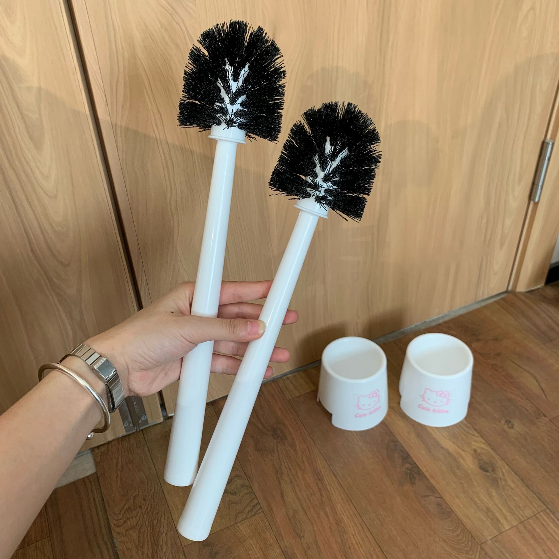 Household cat toilet brush, no blind spots, bathroom cleaning brush, long-handled brush with base seat set, bathroom toilet brush details Picture