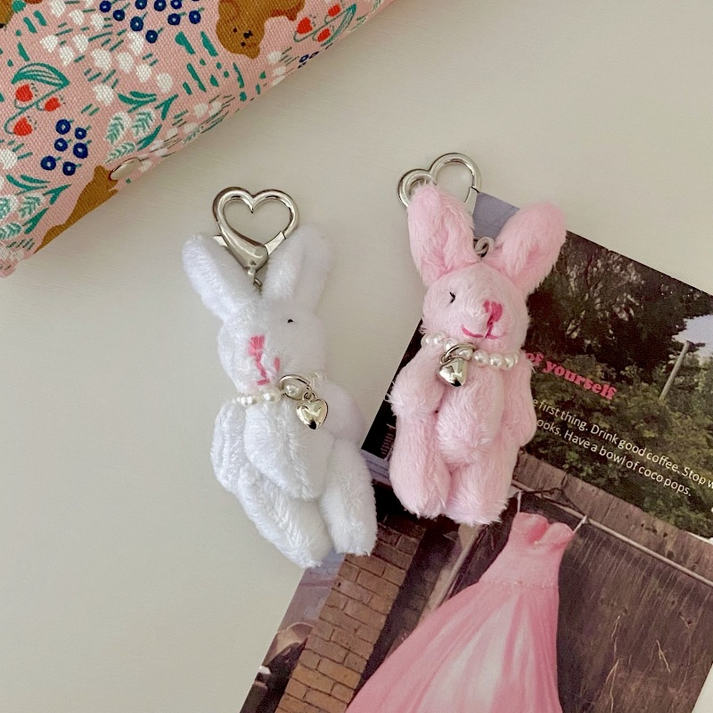 Heart-shaped beaded rabbit pendant, Ins-style cute keychain pendant, toy doll, figurine, bag pendant decoration details Picture