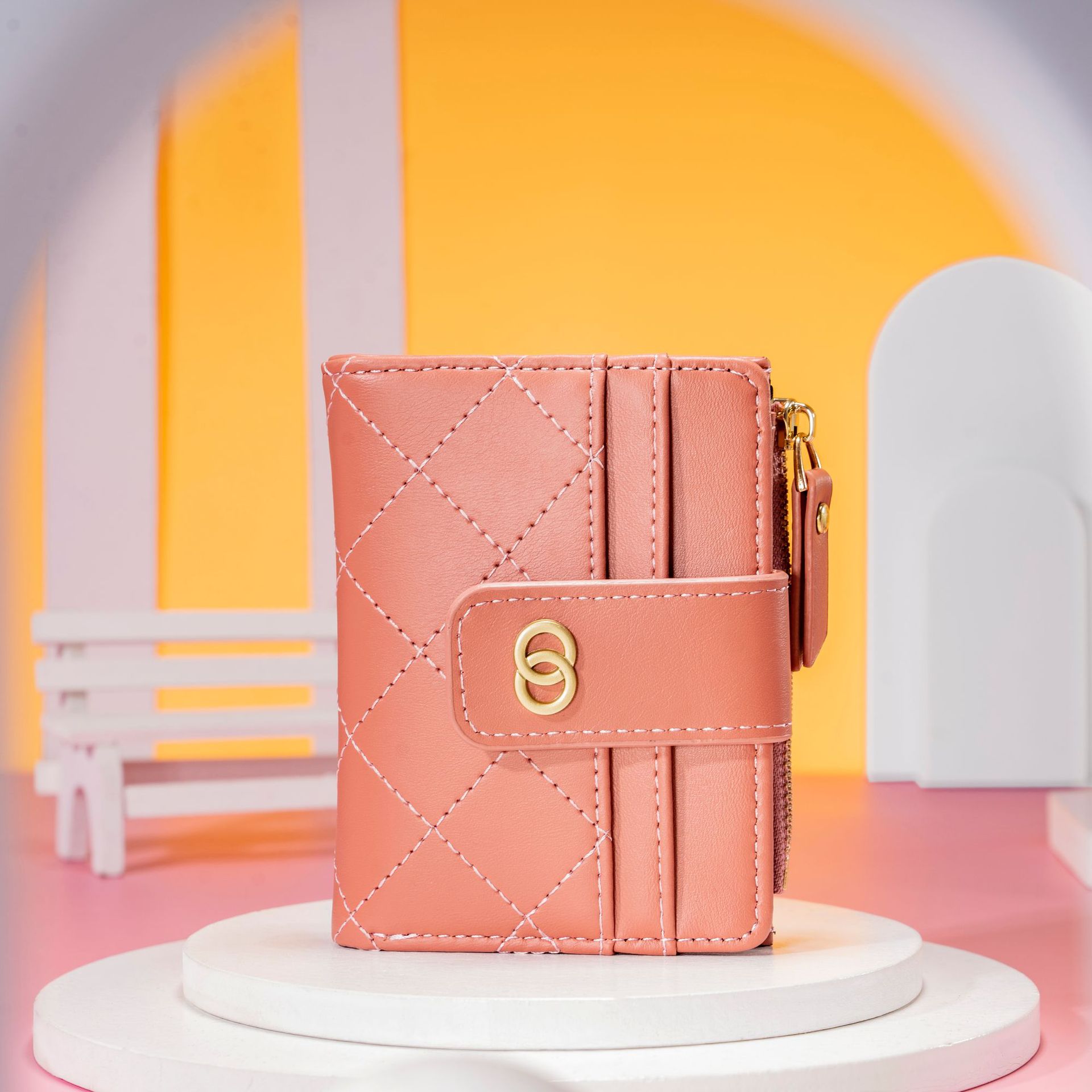 Classic Chanel-style short zipper wallet for ladies, Korean version, multi-slot, versatile and trendy cross-border wallet Application Scenario