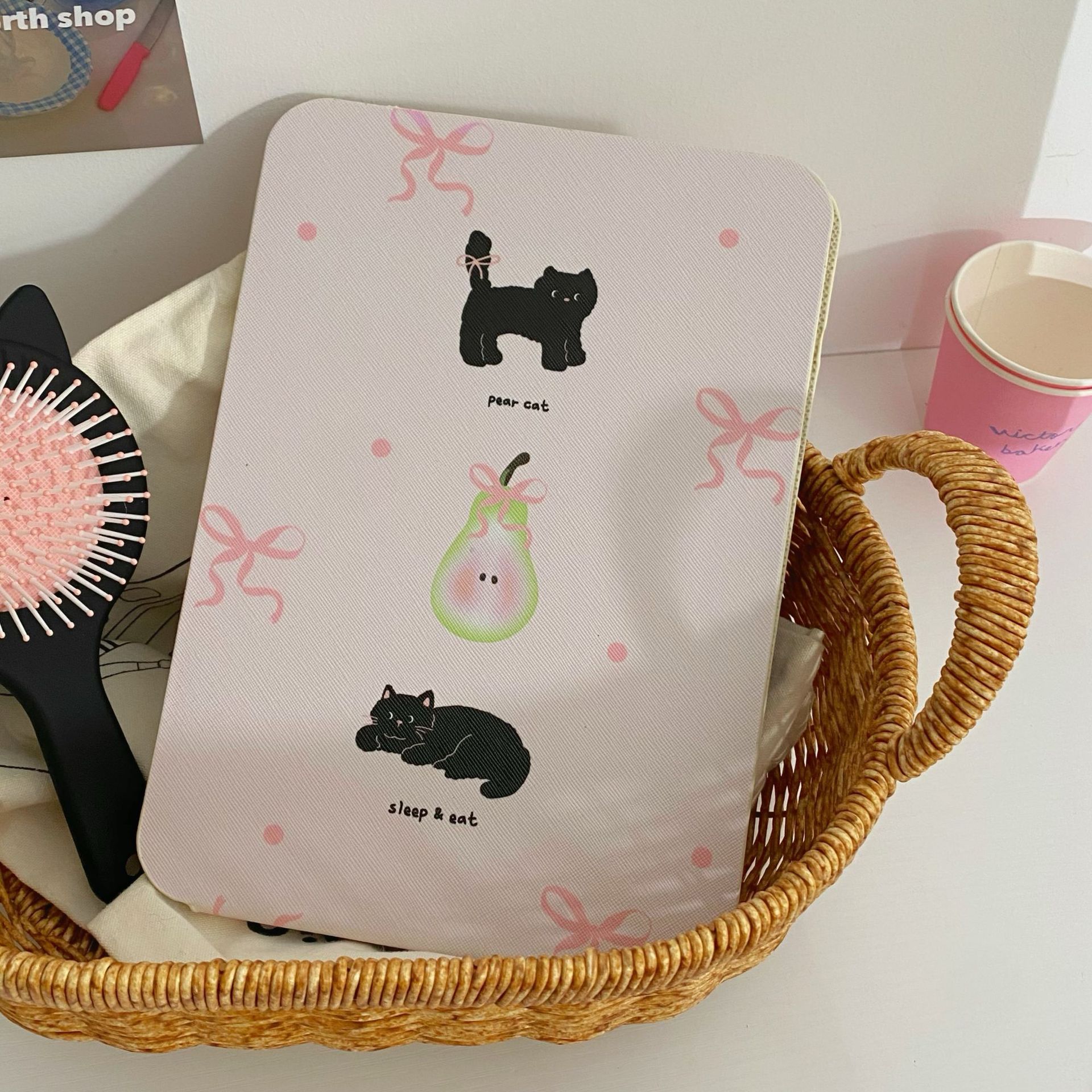 Cat bow folding mirror, ins student dormitory portable mirror, home makeup mirror, table-style dressing mirror, female Item Picture