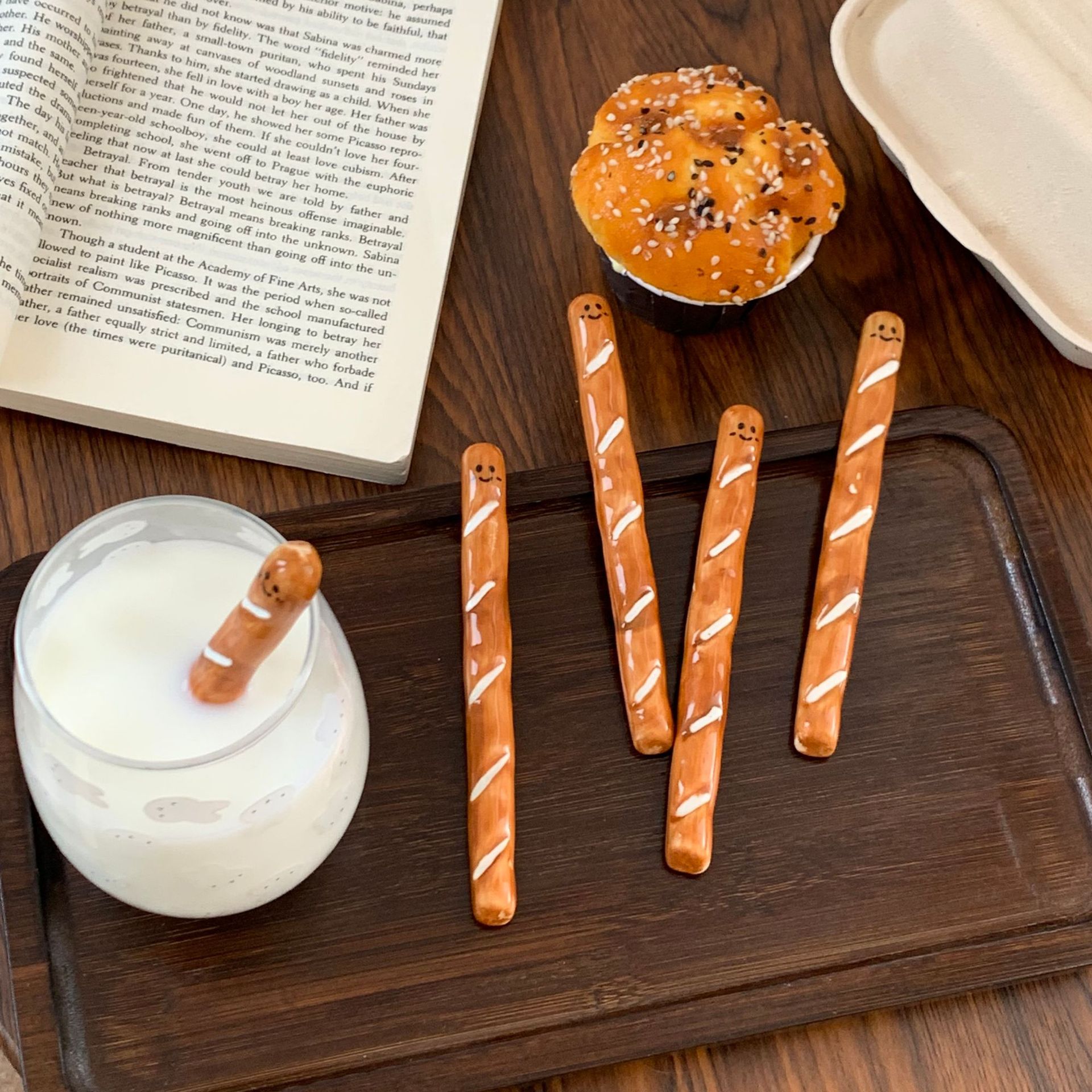 Ins-style creative baguette stirrer ~ Cute bread-shaped, high-appearance-level ceramic coffee, fruit and vegetable drink stirrer full figure