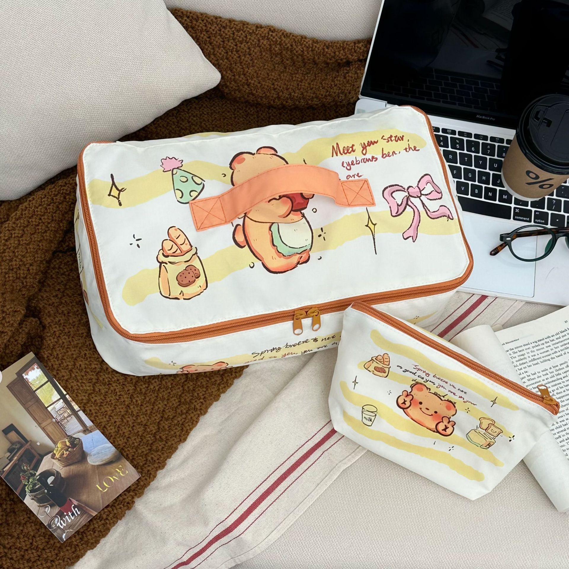 Cartoon Butter Bear storage bag, Travel four-piece set, travel clothing portioning bag, suitcase clothes portioning bag Application Scenario