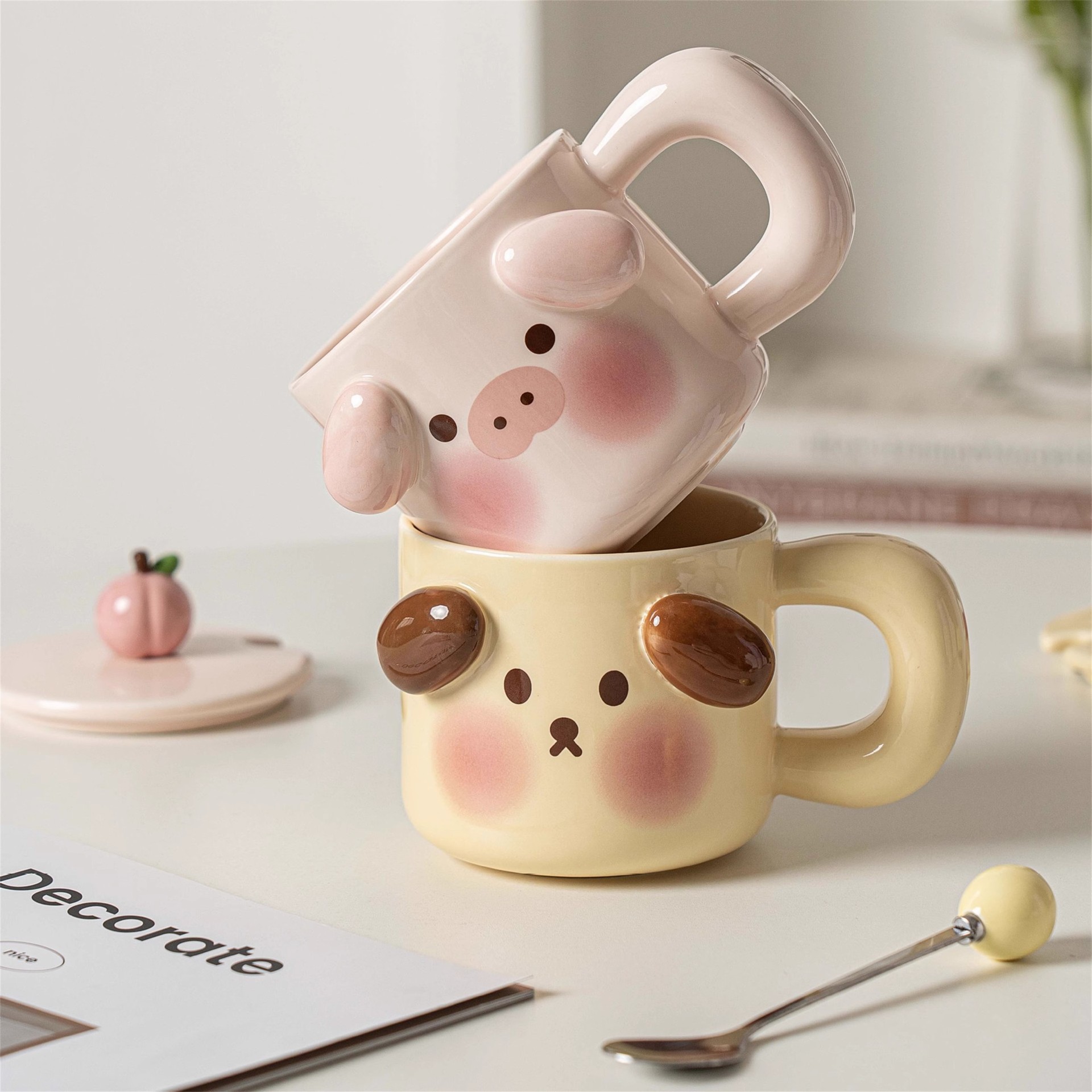 Cute little pig mugs with LIDS, ladles, birthday gifts for girls, ceramic cups, office home, couple coffee water cups full figure