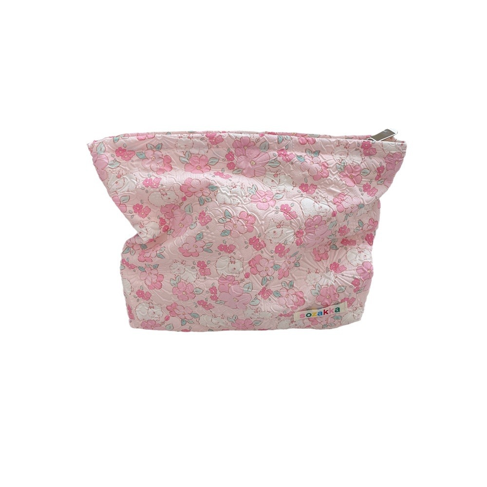 4862 embossed Cartoon makeup Bag, gentle style storage bag, Large capacity portable travel skin care and toiletries bag Item Picture