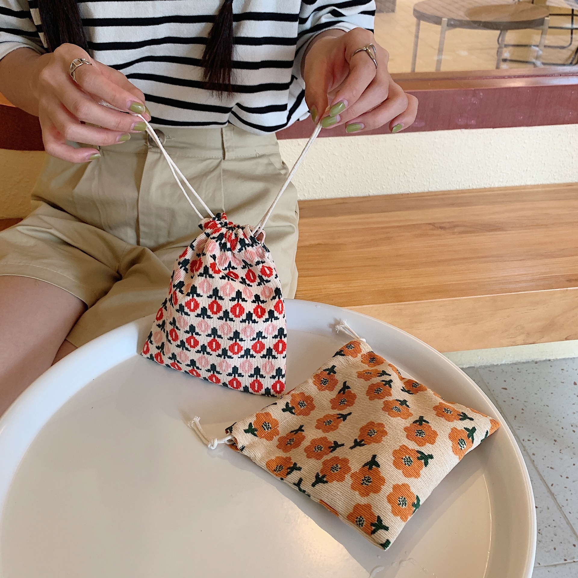 25132 drawstring drawstring bag, cute hand-held small cloth bag, female student sorting bag, gift bag, student miscellaneous storage Specification drawing