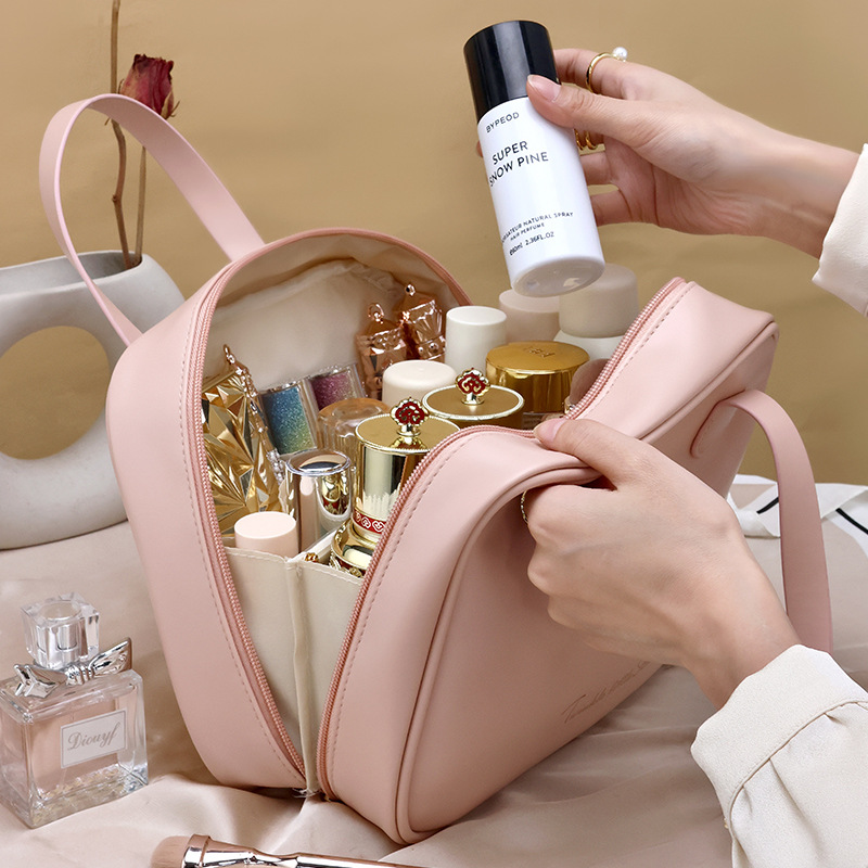 Ins-style large-capacity, high-appearation-level, crescent-shaped hand-held pu makeup bag, travel portable, high-end large storage bag full figure
