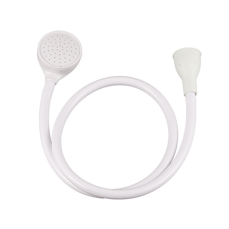 Manufacturer's multi-functional pet shower head faucet shower, portable and simple shower head, pet cleaning and beauty products Application Scenario