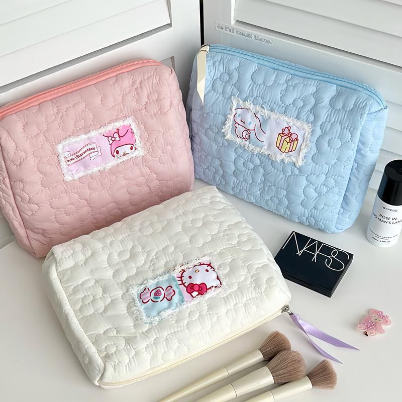 Quilted flower handbag, ins student girl portable large-capacity storage bag, nylon toiletry bag, makeup bag full figure