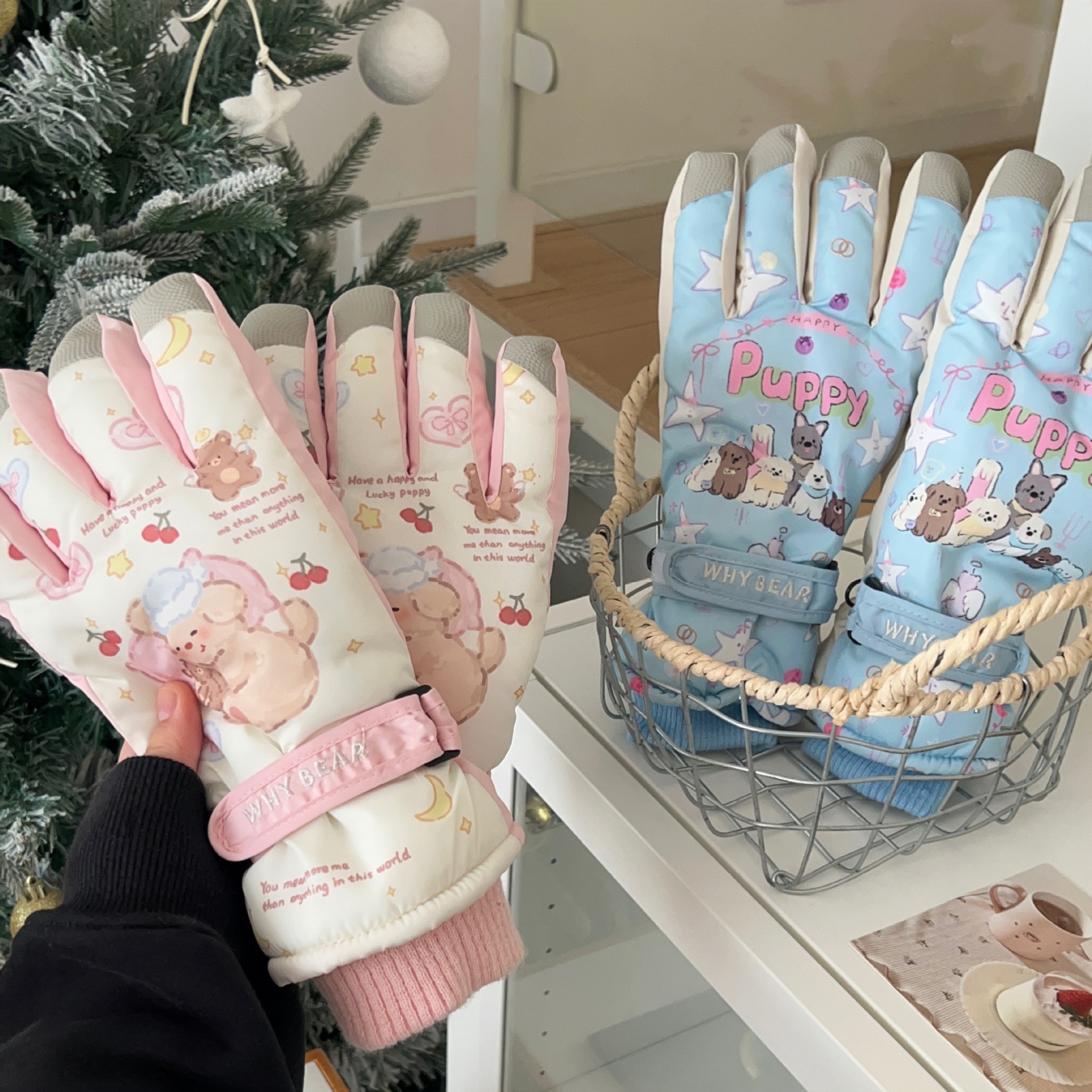 Winter skiing essential gloves: Little Bear fleece outdoor cycling windproof, waterproof, cold-proof and warm touch screen gloves full figure