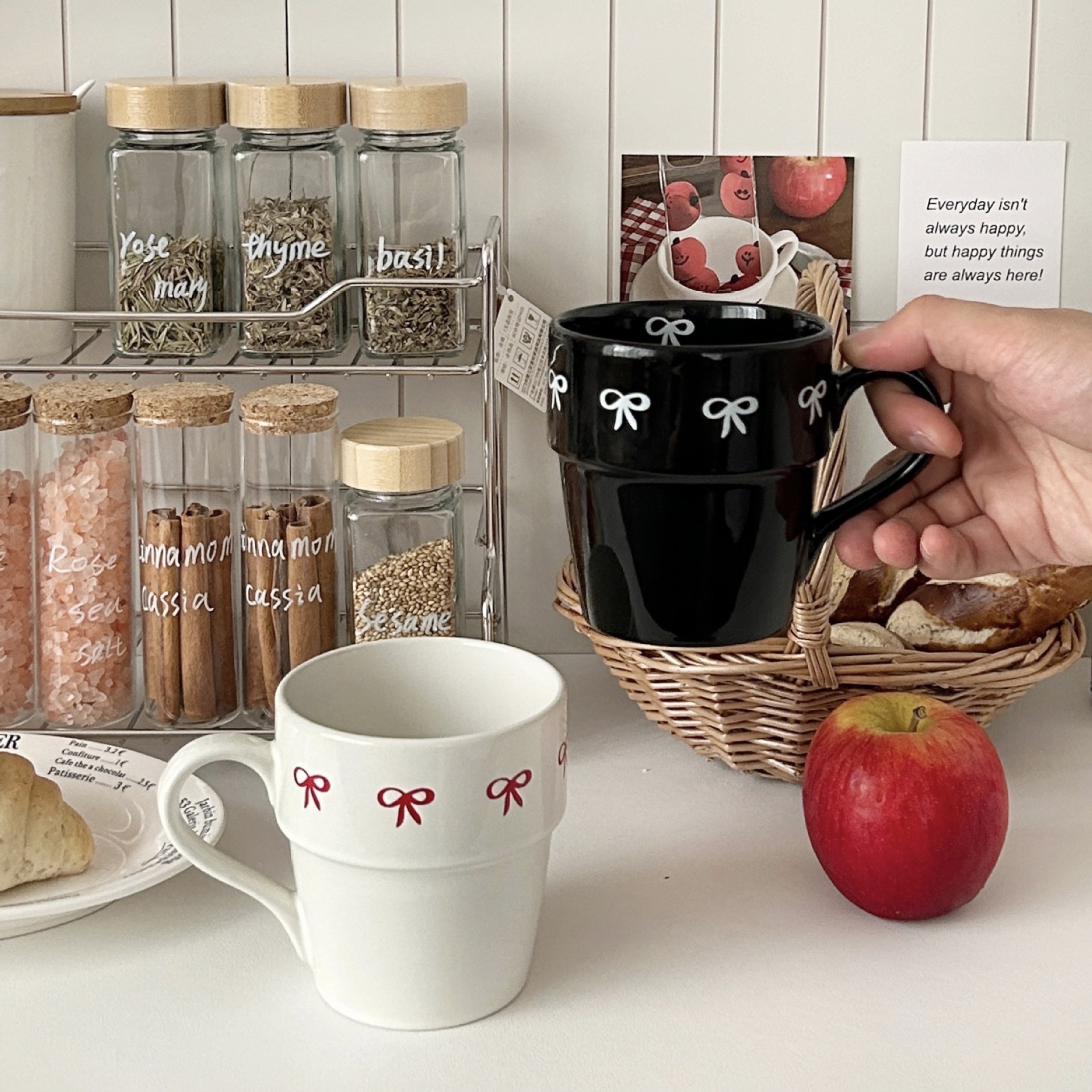 A rare and cute hand-painted bow ceramic coffee cup in Bordeaux red, the same style as a Korean Instagram blogger's birthday gift details Picture