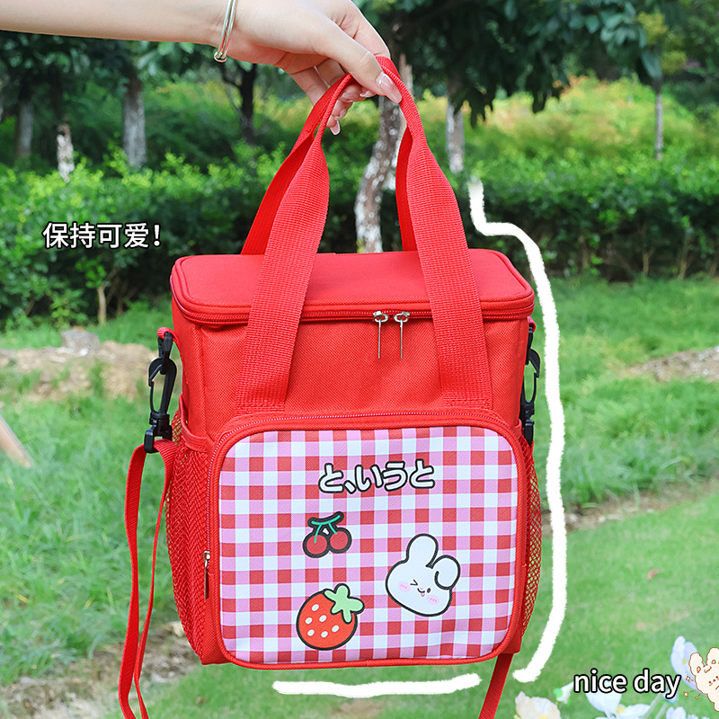 Cartoon lunch box bag, insulated bag, aluminum foil thickened insulated bag, hand-held shoulder bag, portable bento bag, picnic bag for going out Specification drawing