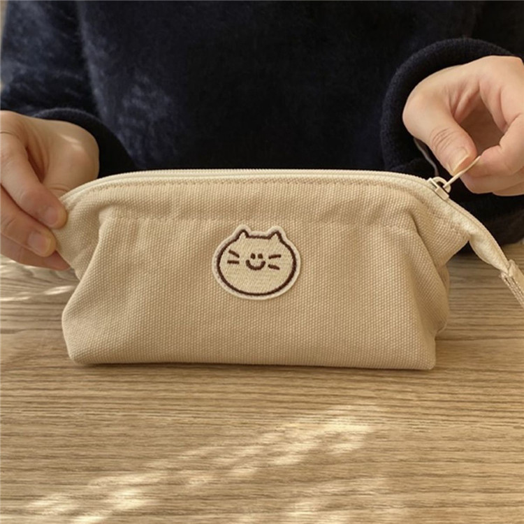 Homemade cute cat and dog pen case, ins style, salt-themed, fresh and clean, high appearance level, large-capacity canvas stationery bag Specification drawing